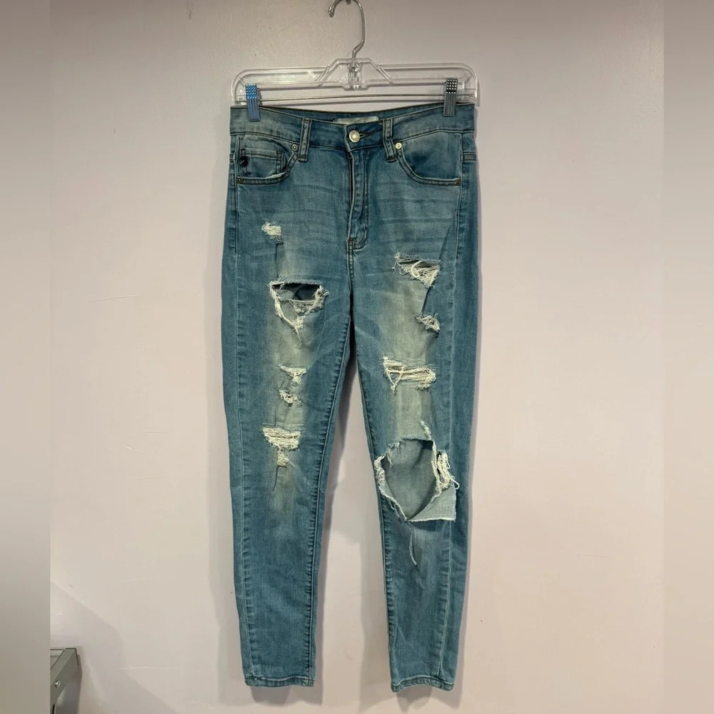 KanCan‎ distressed denim jeans